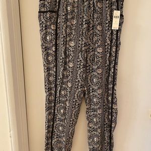 Hei from anthropologie rayon black motif pants